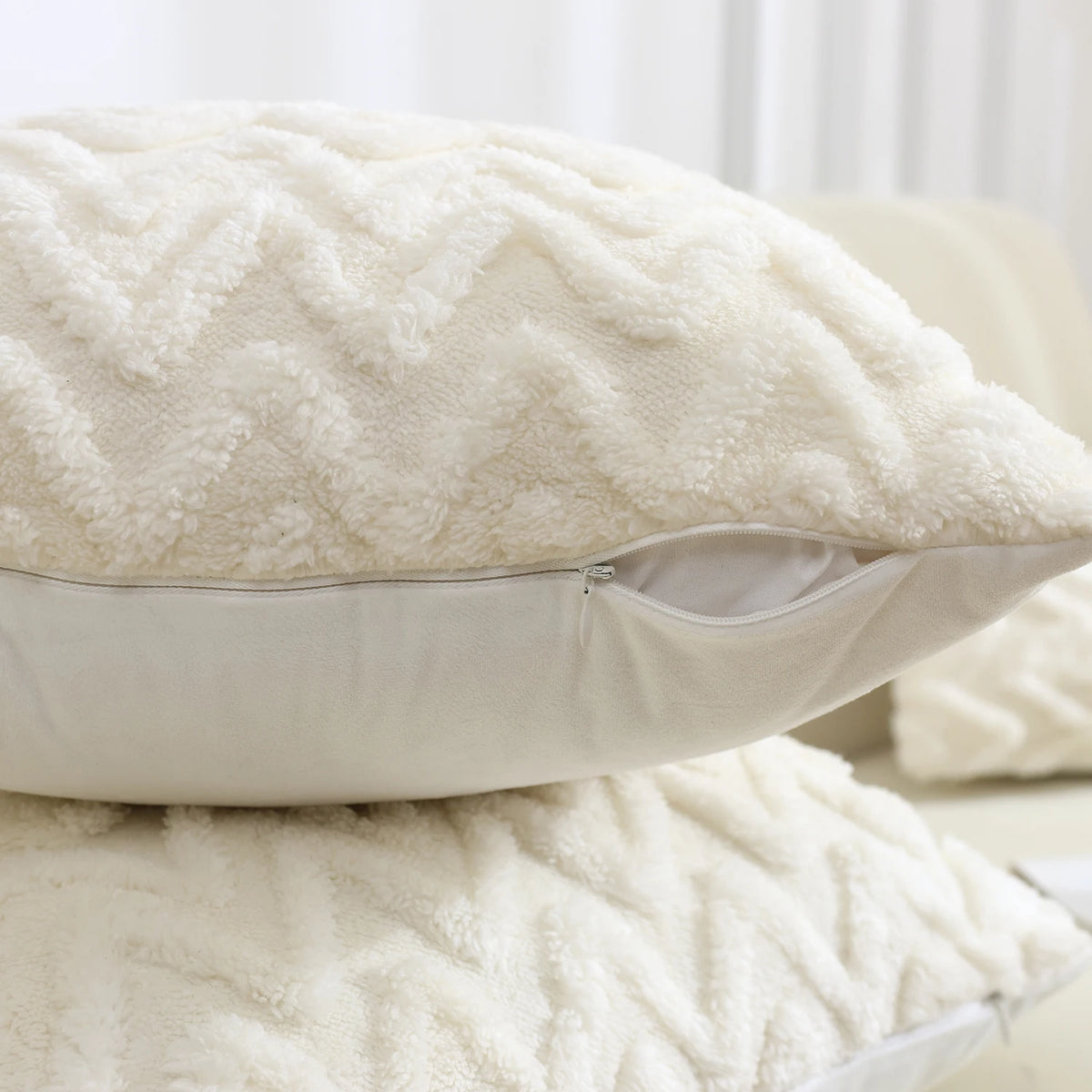 Jacquard Plush Geometric Cushion Cover