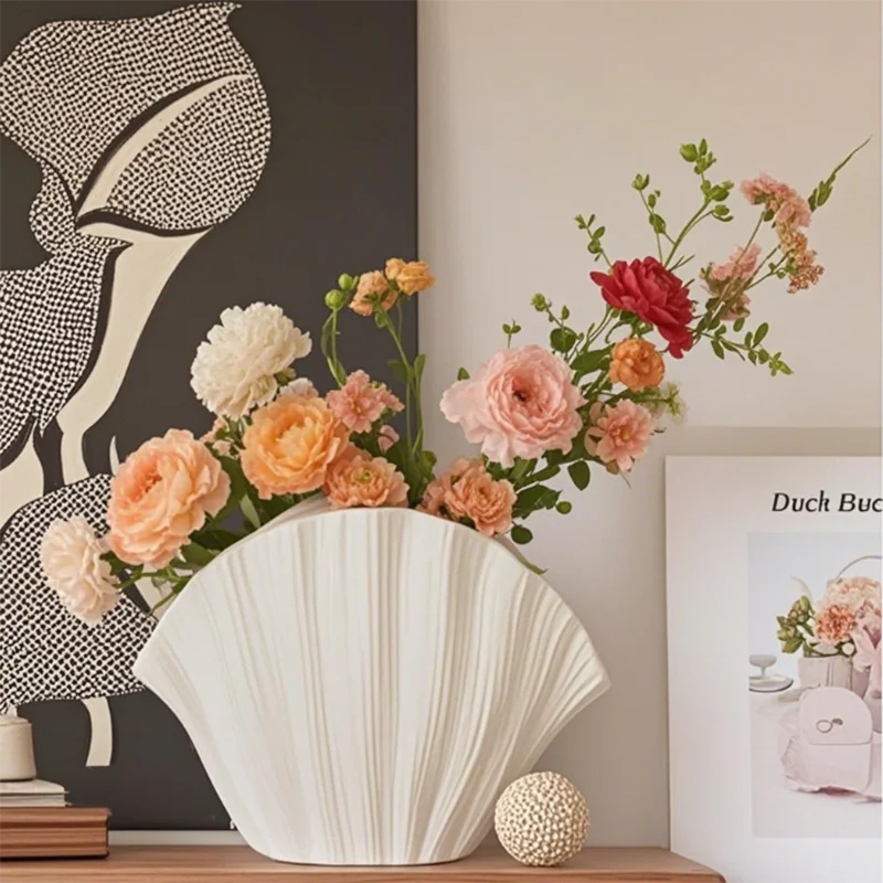 Porcelain Clam Vase