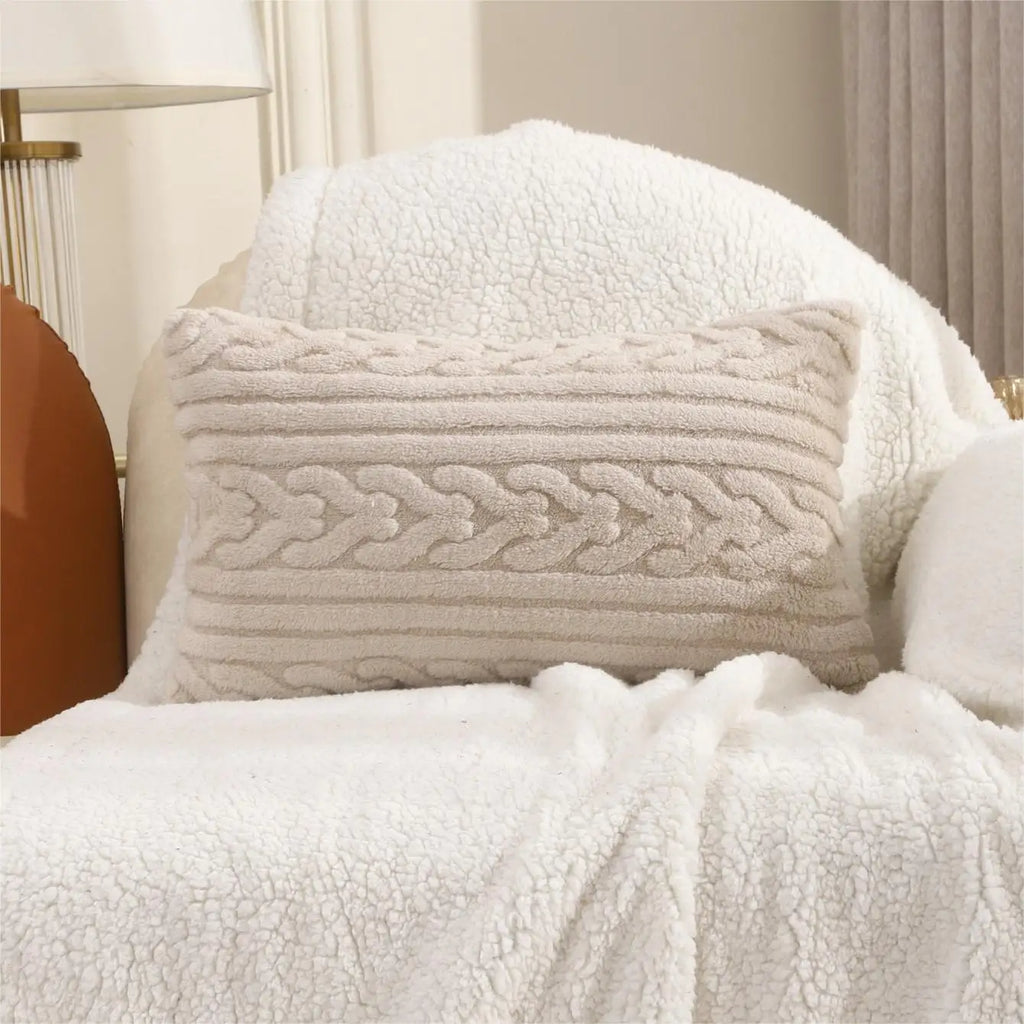 Cable Knit Plush Cushion Cover