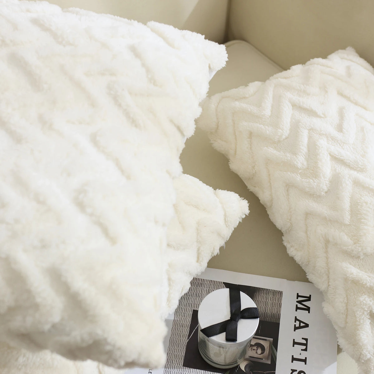Jacquard Plush Geometric Cushion Cover