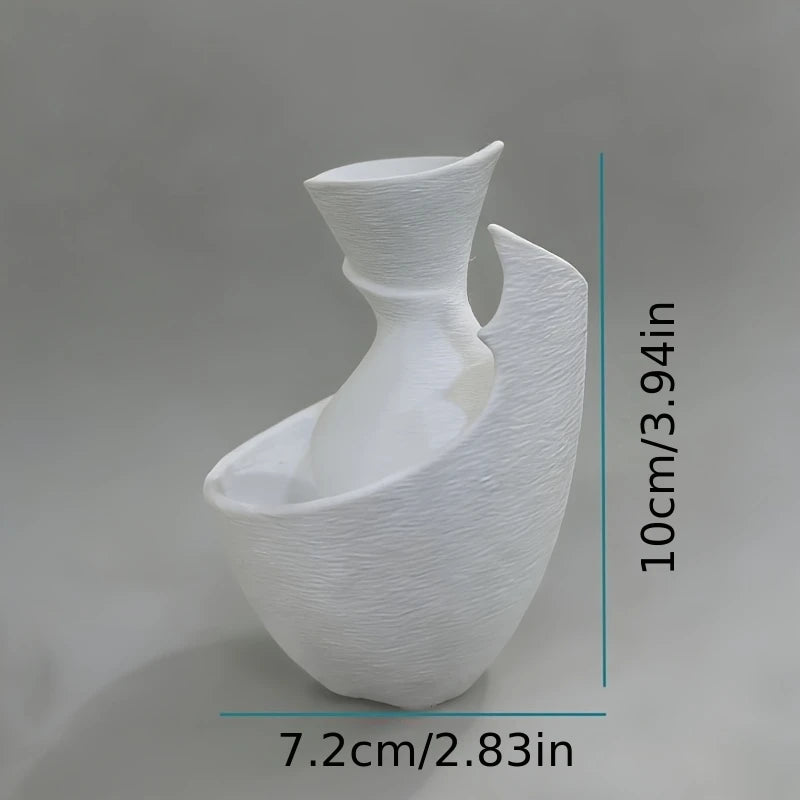 Minimal Horn Vase